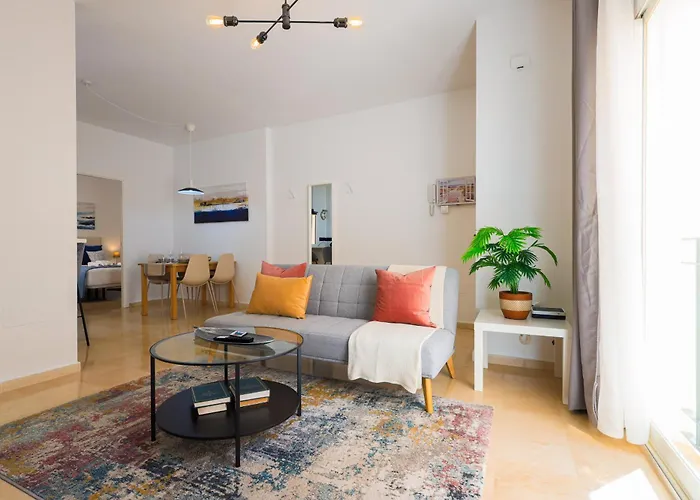 C35 Modern In Downtown