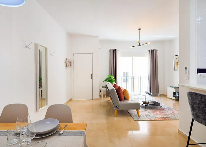 C35 Modern In Downtown Málaga